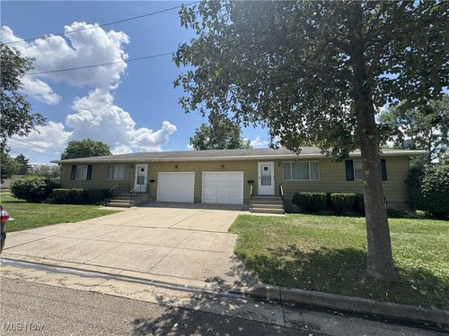 126 W Ralston Ave, Akron, OH, 44301-2870 | Card Image