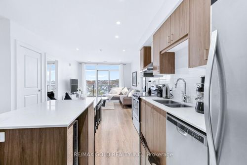 1310-15 Glebe St, Cambridge, ON, N1S0C3 | Card Image