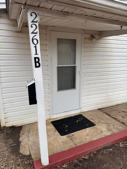 b-2261 N Main St, Danville, VA, 24540-2415 | Card Image