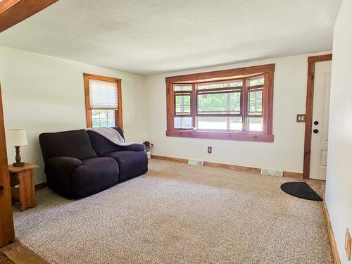 110 Tuttle Ln, Greenland, NH, 03840-2346 | Card Image