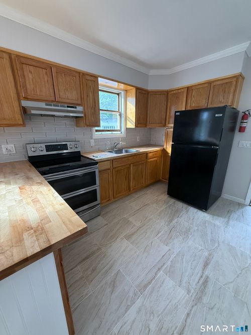 1-52 Academy Ave, Waterbury, CT, 06705-1403 | Card Image