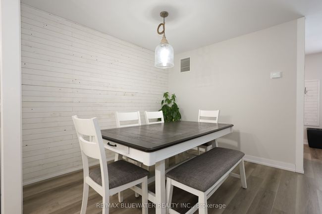 1 - 8 Oak St, Condo with 2 bedrooms, 1 bathrooms and 1 parking in Grand Bend ON | Image 11