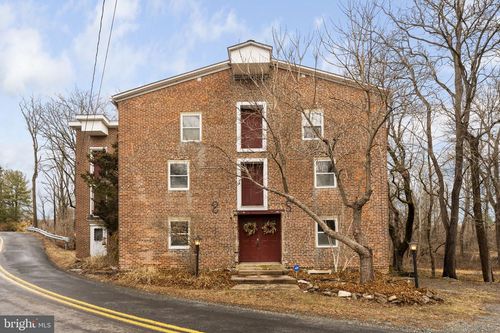 143 Himmelwright Rd, BARTO, PA, 19504-9205 | Card Image