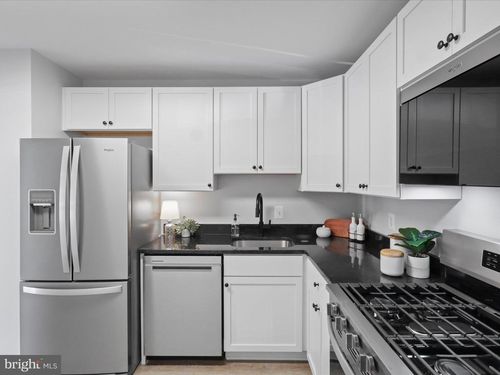 apt-201-7800 Inverton Rd, ANNANDALE, VA, 22003-4822 | Card Image