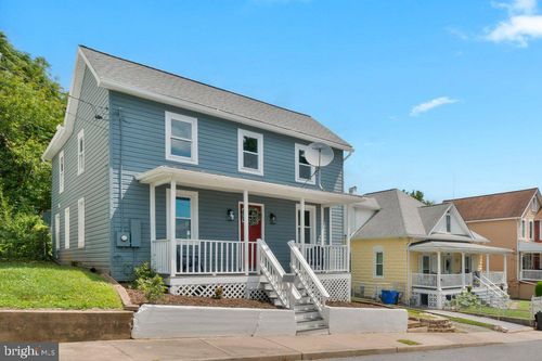25 E C St, BRUNSWICK, MD, 21716-1418 | Card Image