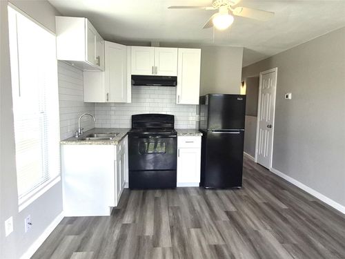 1801-1801 Roosevelt St, Houston, TX, 77012-3359 | Card Image