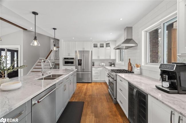 18 Mckibbon Ave, House other with 4 bedrooms, 3 bathrooms and 17 parking in Amaranth ON | Image 7