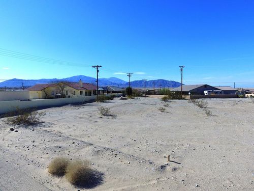 1518 Thunderbird Ave, Thermal, CA, 92274-6546 | Card Image
