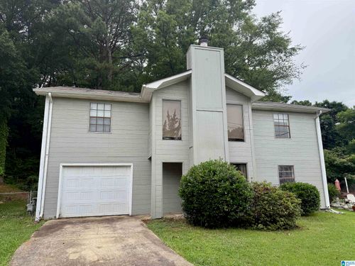 6100 Meadow Crest Cir, Birmingham, AL, 35212-3831 | Card Image