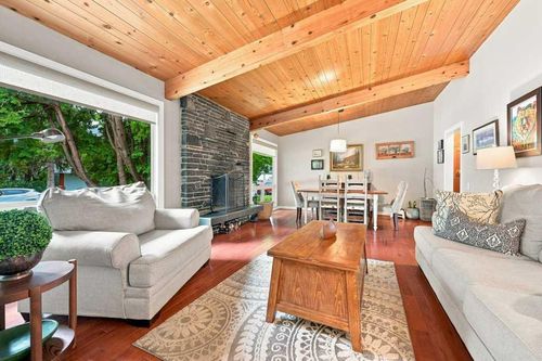 6 Varcourt Pl Nw, Calgary, AB, T3A0G8 | Card Image