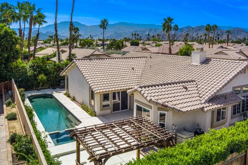 44120 Calico Cir, La Quinta, CA, 92253-4820 | Card Image