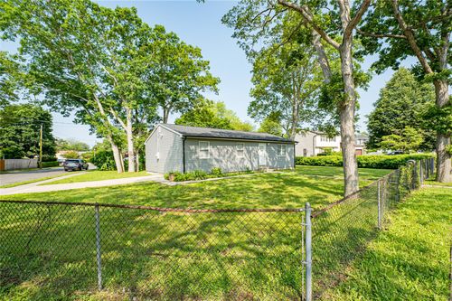 1350 Islip Ave, Brentwood, NY, 11717-6515 | Card Image