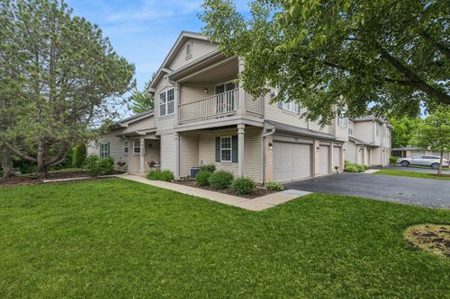 1535 Auburn Ln, Gurnee, IL, 60031-5247 | Card Image