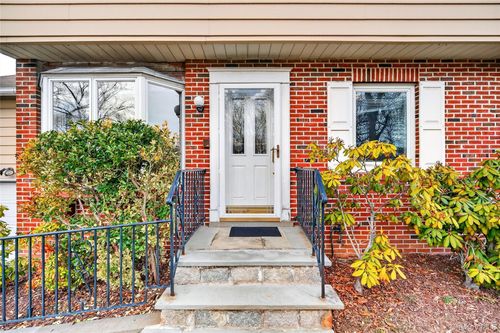 19 Indian Trl, White Plains, NY, 10603-2833 | Card Image