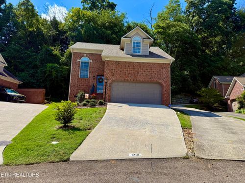 1401 Kenton Way, Knoxville, TN, 37922-6090 | Card Image