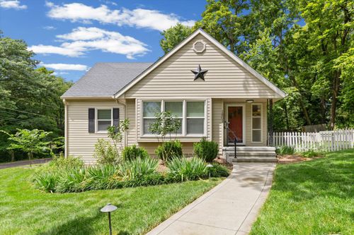1801 University Ave, Columbia, MO, 65201-6003 | Card Image
