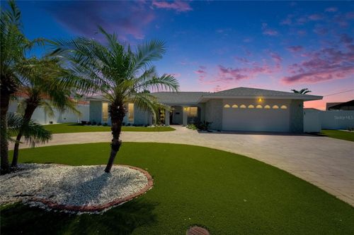 1492 Sea Gull Dr S, St Petersburg, FL, 33707-3835 | Card Image