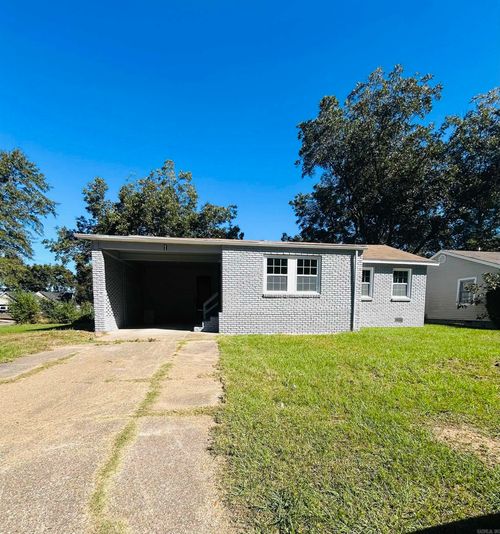 1 Neal Pl, North Little Rock, AR, 72117-5102 | Card Image