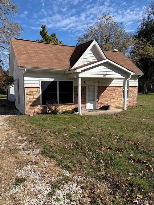 409 E Champ Clark Drive, Bowling Green, MO, 63334 | Card Image