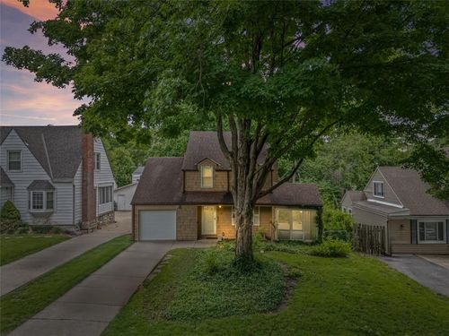 6551 Holmes Rd, Kansas City, MO, 64131-1149 | Card Image