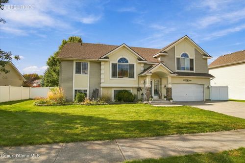 8175 N Salmonberry Loop, Hayden, ID, 83835-7273 | Card Image