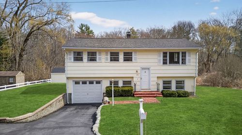 199 Haverhill St, North Reading, MA, 01864-1815 | Card Image