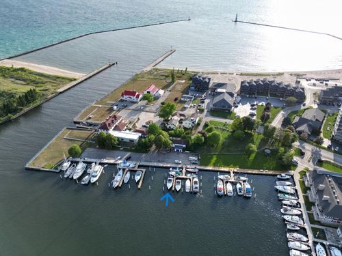 42 2nd St, Frankfort, MI, 49635 | Card Image