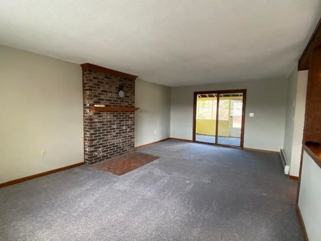 UNIT-4 - 439 N River Rd, Condo with 3 bedrooms, 2 bathrooms and null parking in Milford NH | Image 10