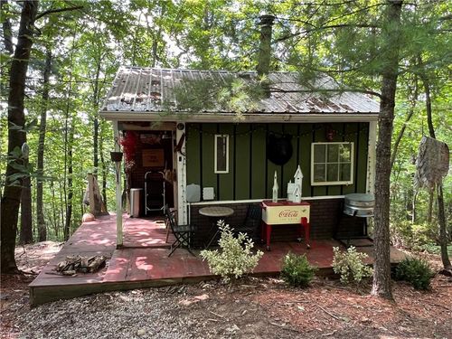 111 Shepherds Run, Purlear, NC, 28665-8838 | Card Image