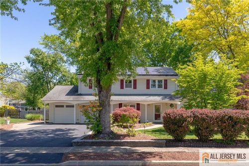 9 May Ct, Piscataway, NJ, 08854-2413 | Card Image