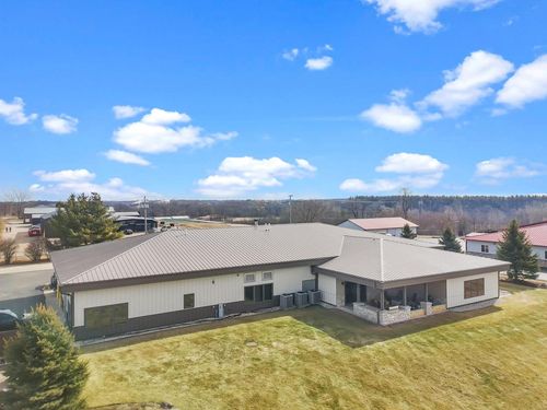 2492 Crest Drive Drive, Lyons, WI, 53147 | Card Image