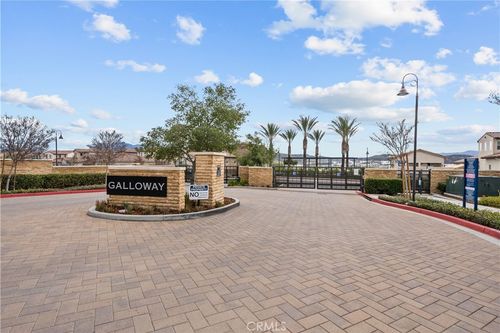 20552 Galloway Dr, Saugus, CA, 91350-5786 | Card Image