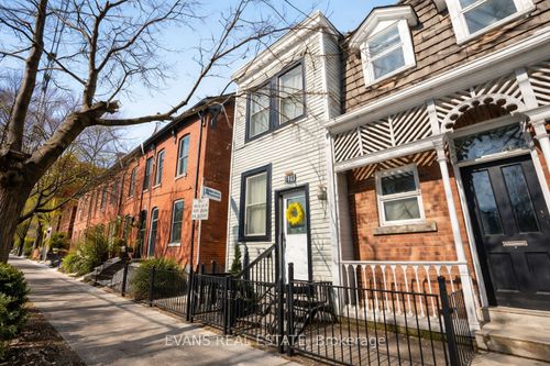 448 Gerrard St E, Toronto, ON, M5A2H2 | Card Image