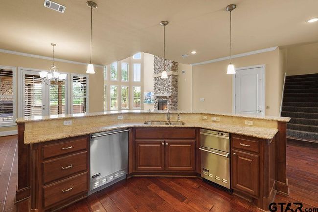 766 Esperanza Pl, Townhouse with 3 bedrooms, 4 bathrooms and null parking in Tyler TX | Image 10