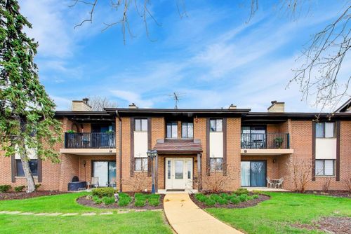 208-2221 Wharf Dr, Woodridge, IL, 60517-4344 | Card Image