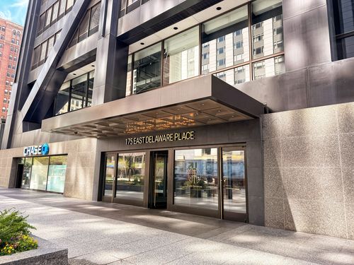 5002-175 E Delaware Pl, Chicago, IL, 60611-7716 | Card Image