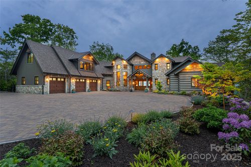 511 Asgi Trl, Maggie Valley, NC, 28751-7204 | Card Image