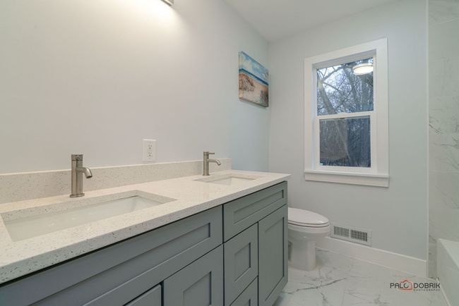 38236 N Lee Ave, House other with 4 bedrooms, 2 bathrooms and 2 parking in Spring Grove IL | Image 15