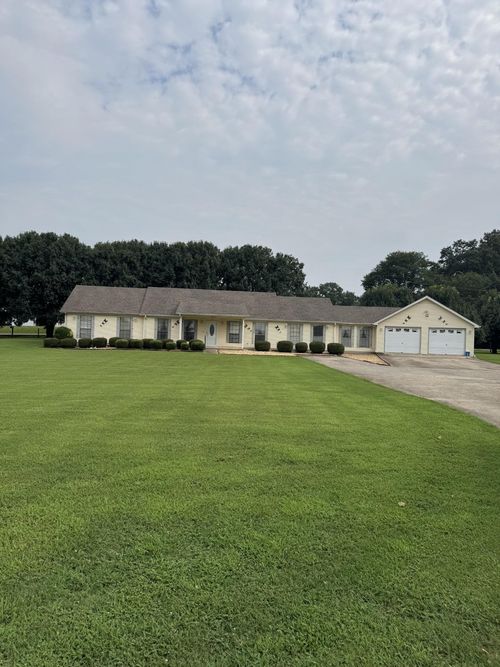 6527 2nd St, Muscle Shoals, AL, 35661 | Card Image