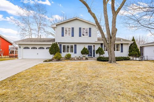 9200 Northwood Pkwy, New Hope, MN, 55427-1623 | Card Image