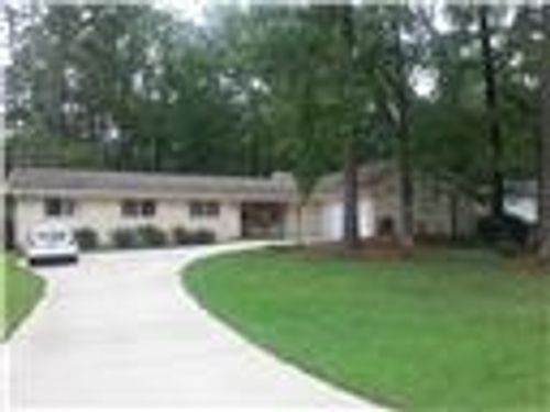 2520 Riverglenn Cir, Dunwoody, GA, 30338-5945 | Card Image