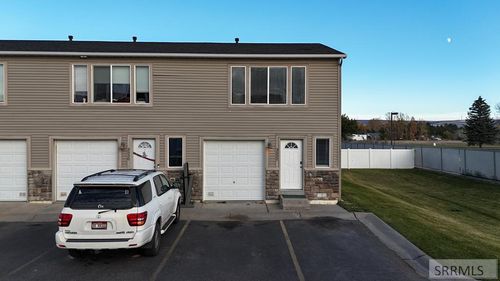 3532 Greenfield Dr, Ammon, ID, 83406-7612 | Card Image