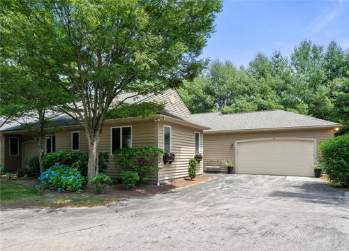 174 Pine Glen Dr, East Greenwich, RI, 02818-1901 | Card Image