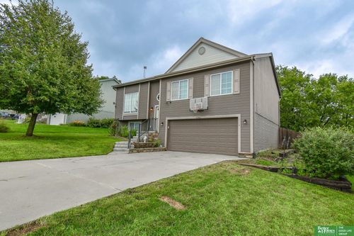 11303 S 210th Ave, Gretna, NE, 68028-6969 | Card Image