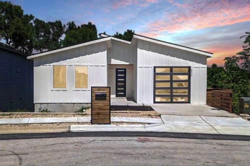 5010 Baker St, Austin, TX, 78721-1511 | Card Image