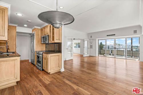 306-1155 N La Cienega Boulevard, West Hollywood, CA, 90069 | Card Image