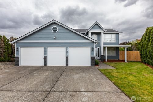 16016 Ne 41st St, Vancouver, WA, 98682-7474 | Card Image