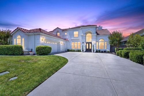 4686 Pine Valley Circle, Stockton, CA, 95219 | Card Image