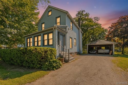 1721 Quaker Rd, Barker, NY, 14012-9682 | Card Image