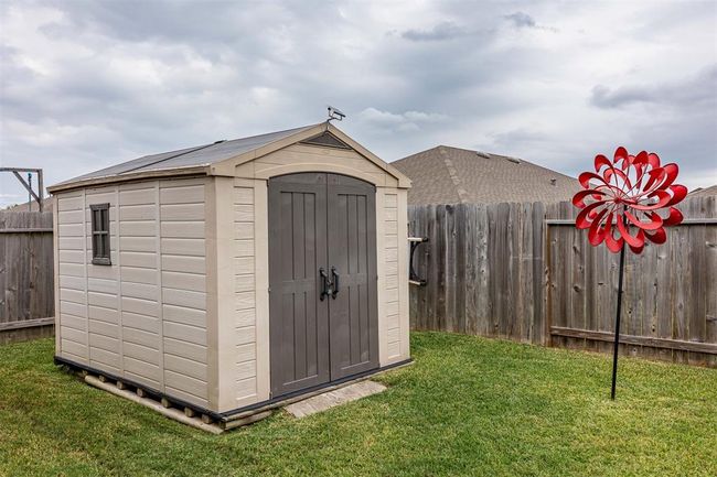 4030 Country Club Dr, House other with 4 bedrooms, 2 bathrooms and 2 parking in Baytown TX | Image 30